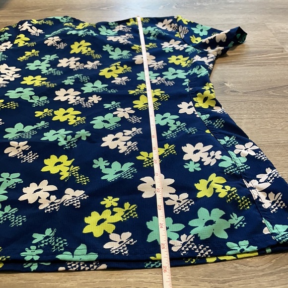 Heart soul scrub top XS - Picture 6 of 6